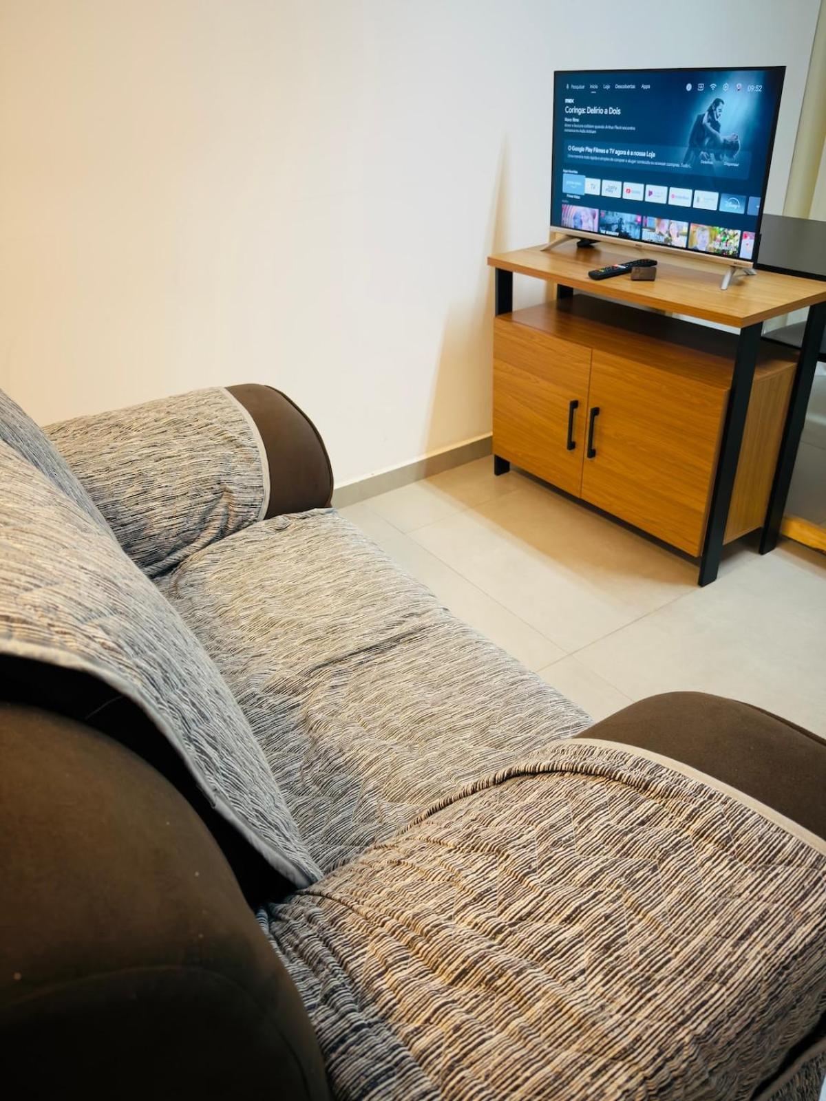 Apartamento 08 Savassi Com Area Privativa, Vaga, Cozinha Completa Ao Lado Do Life Center