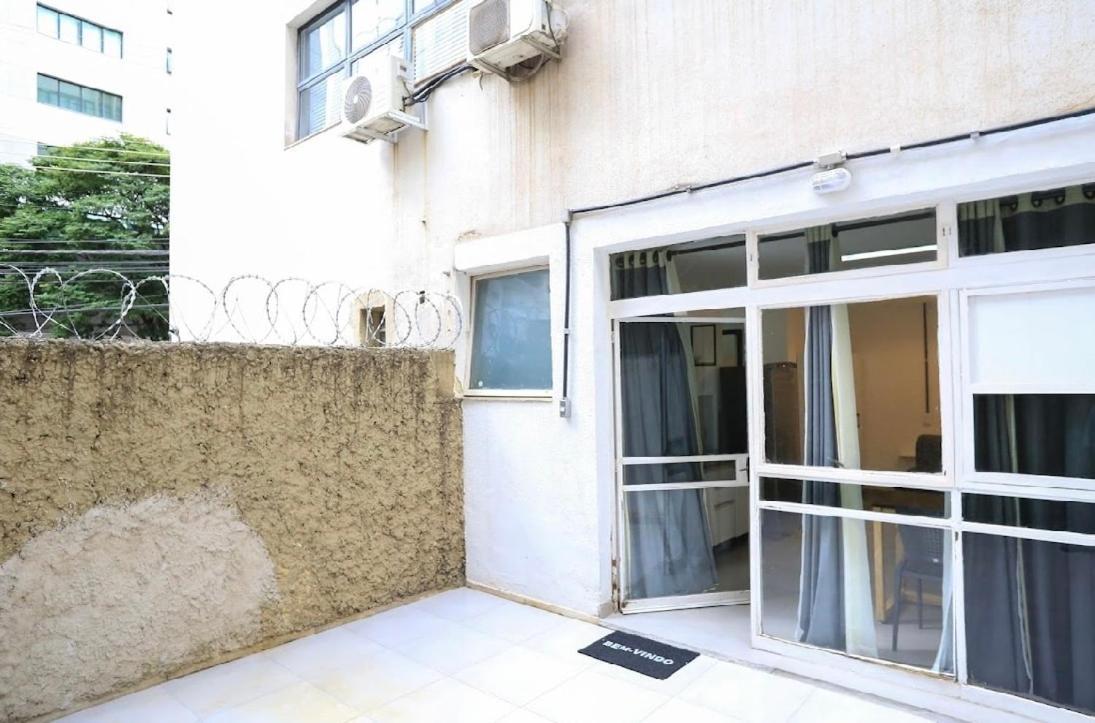 08 Savassi Com Area Privativa, Vaga, Cozinha Completa Ao Lado Do Life Center *
